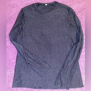 Lululemon Men’s Surge Warm Long Sleeve in navy size medium